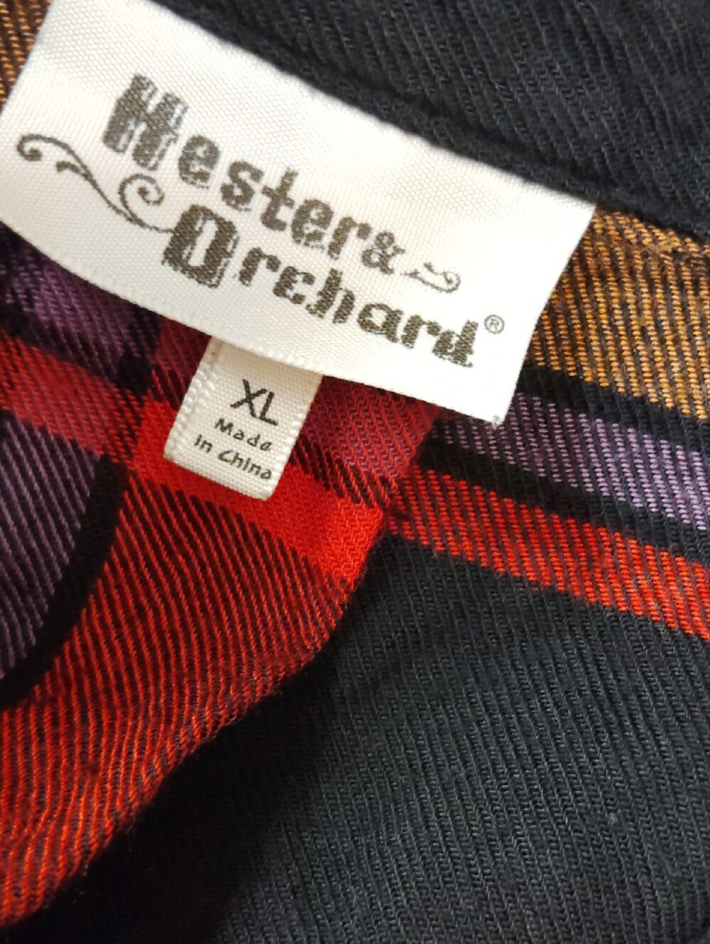 Relaxed Plaid Button-Down Shirt in Black & Red - Picture 4 of 5